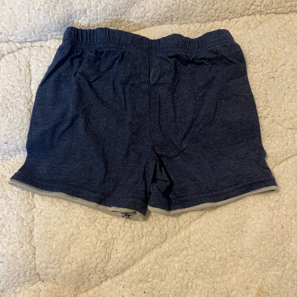 Shorts - Picture 3 of 3